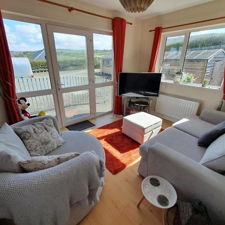 Quiet 2-Bedroom Buncrana Home 외부 사진