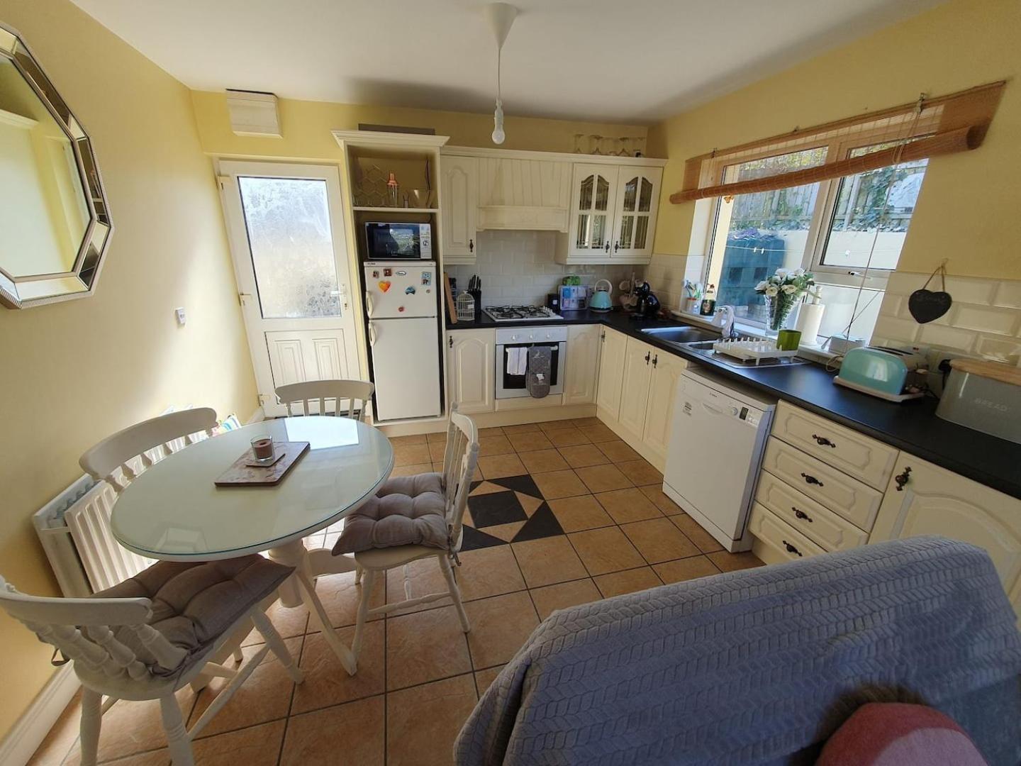 Quiet 2-Bedroom Buncrana Home 외부 사진